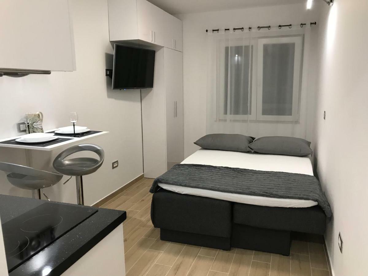 Apartman Studio Ganga Omiš Buitenkant foto